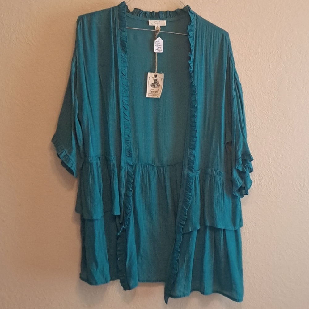 Easel Los Angeles kimono